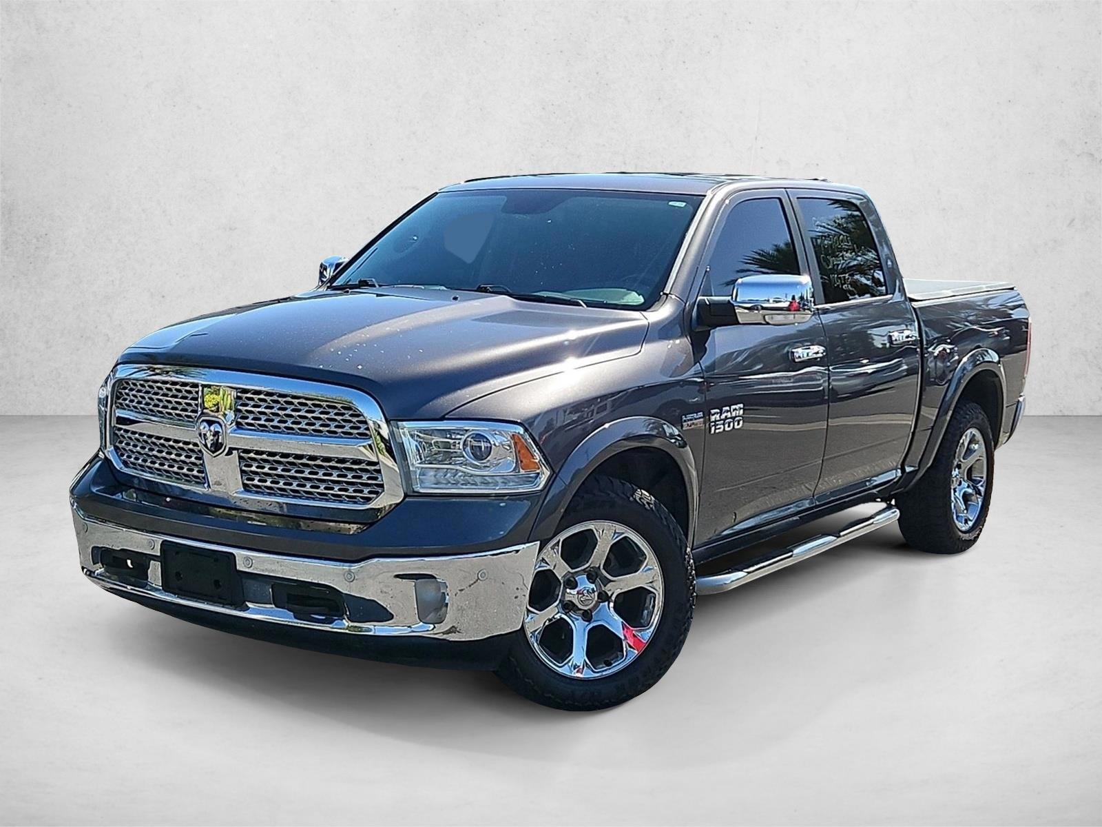 2016 RAM 1500 Pickup Laramie