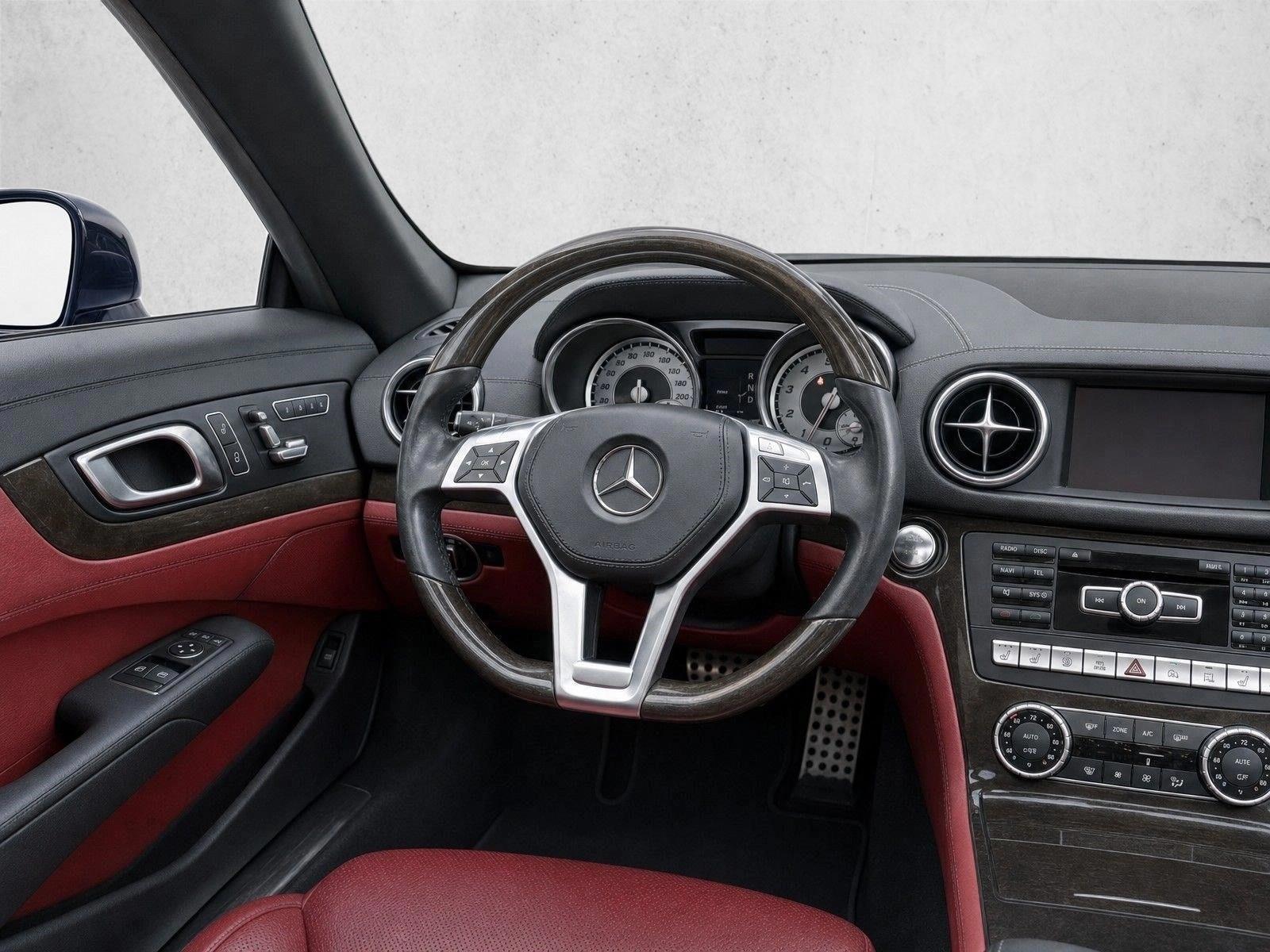 Thumbnail: 2014 Mercedes-Benz SL-Class - 3