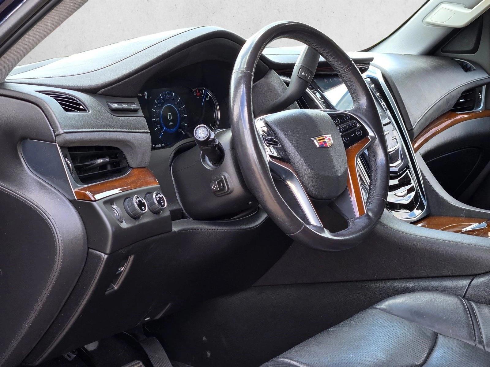 Thumbnail: 2018 Cadillac Escalade - 3