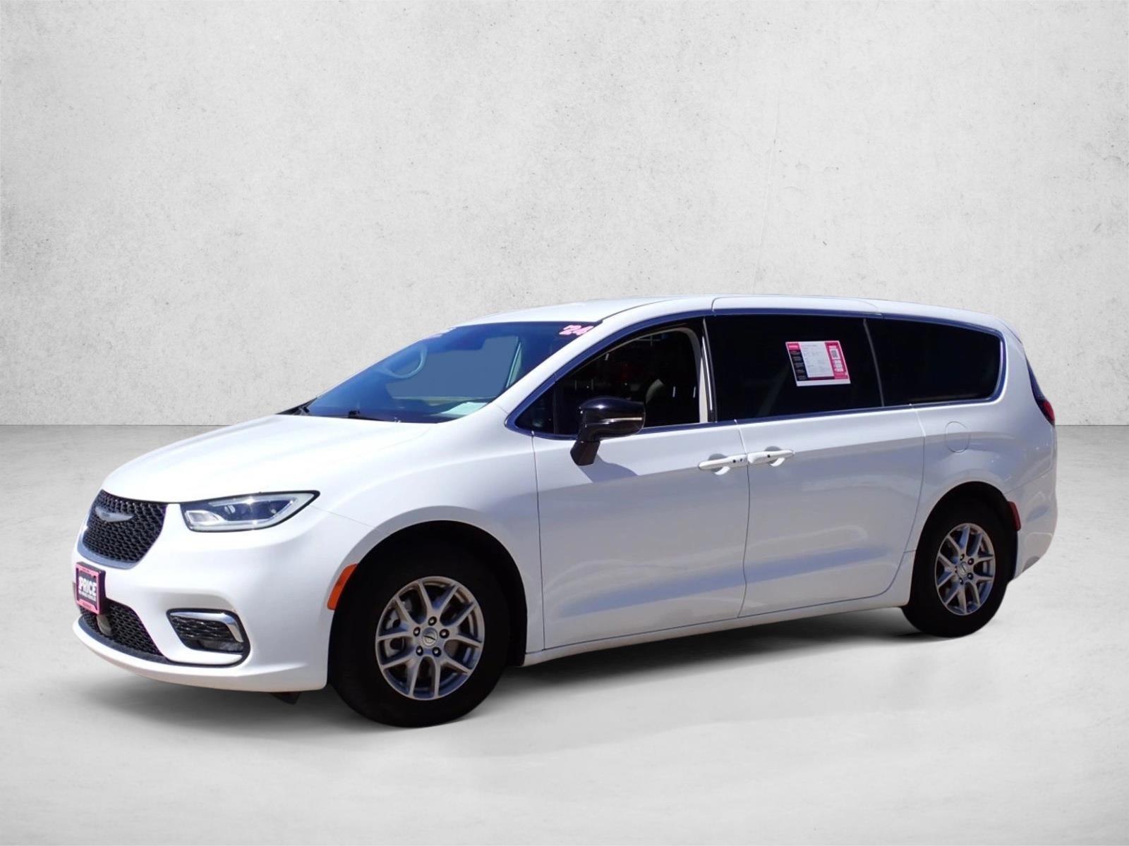 Thumbnail: 2024 Chrysler Pacifica - 1