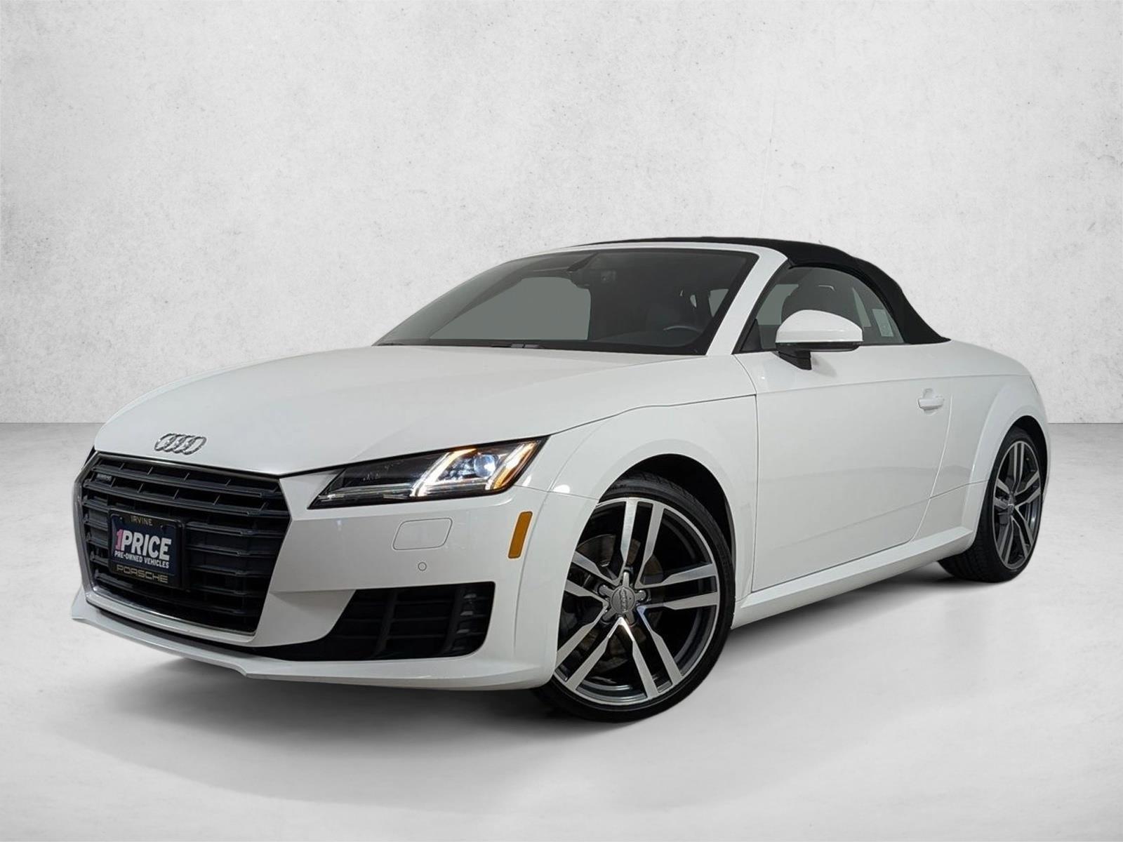 2016 Audi TT 2.0T quattro S tronic's photo