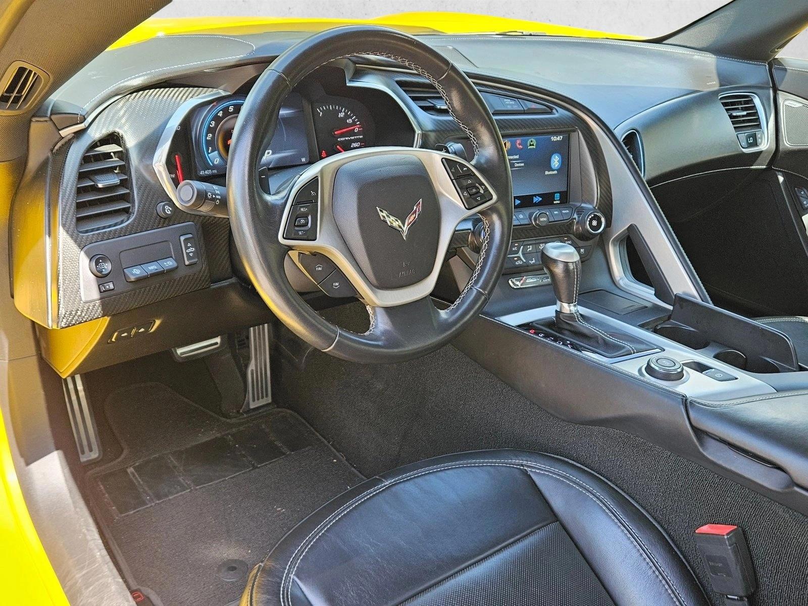 Thumbnail: 2014 Chevrolet Corvette - 3