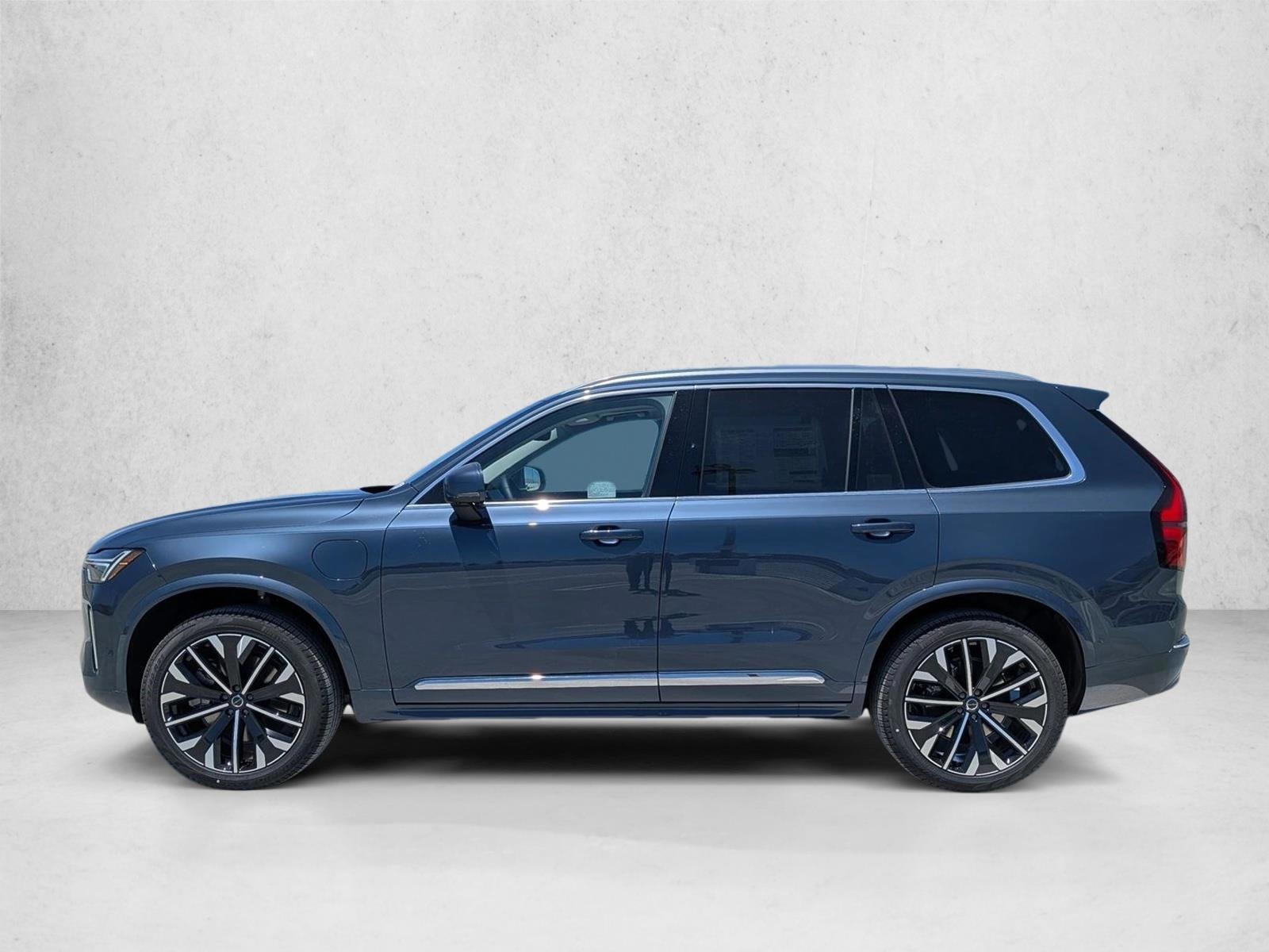 Thumbnail: 2026 Volvo XC90 - 2