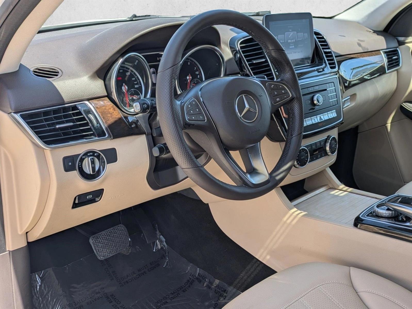 Thumbnail: 2018 Mercedes-Benz GLE - 3