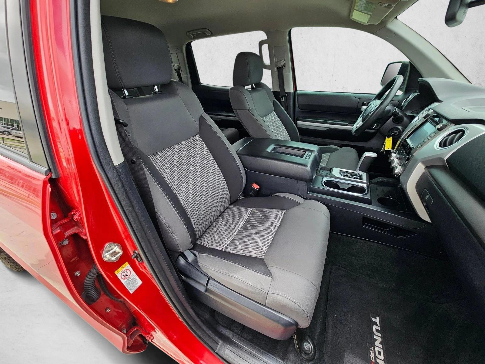 2018 Toyota Tundra SR5 - Photo 21