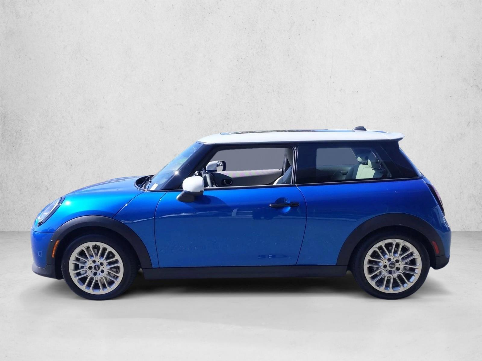 Thumbnail: 2027 MINI Cooper Hardtop - 2