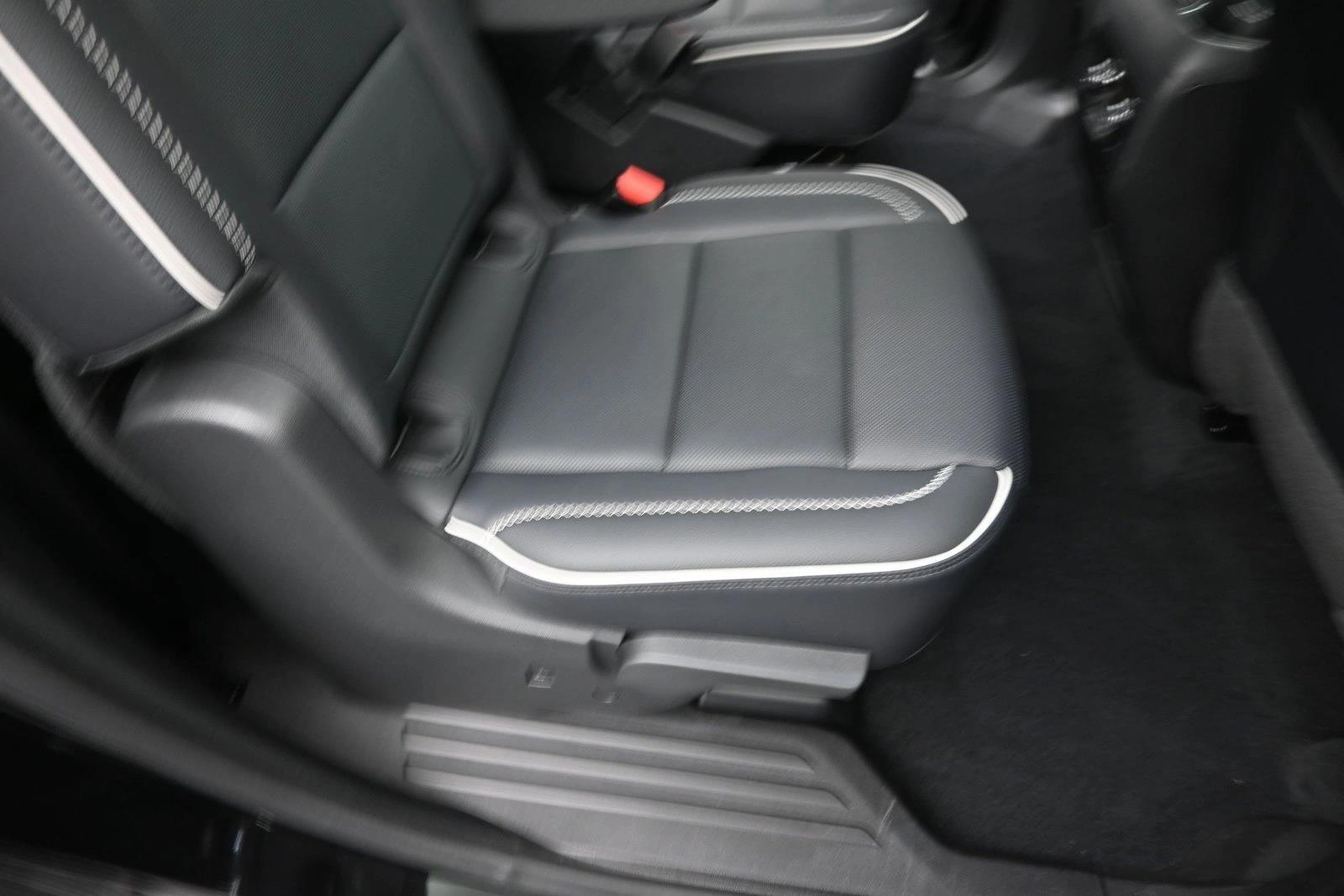 Thumbnail: 2024 GMC Acadia - 5