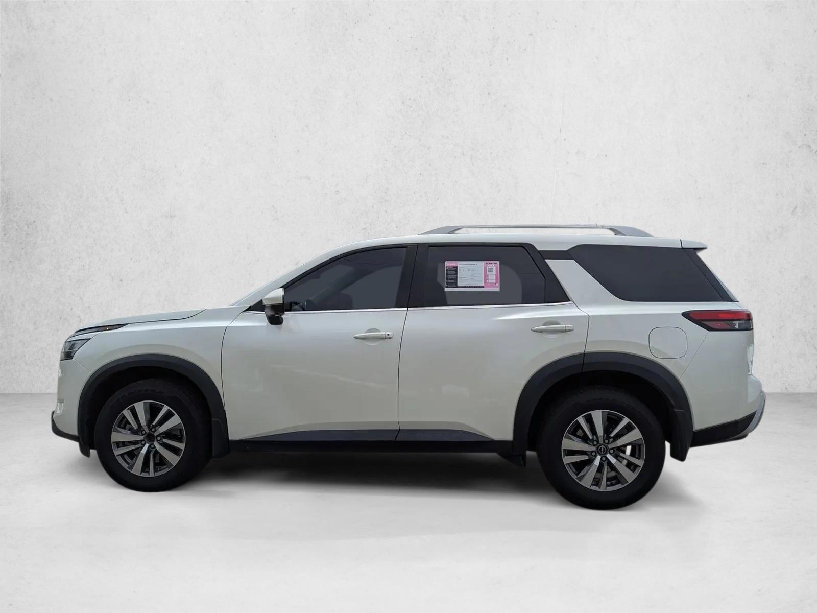 Thumbnail: 2023 Nissan Pathfinder - 2