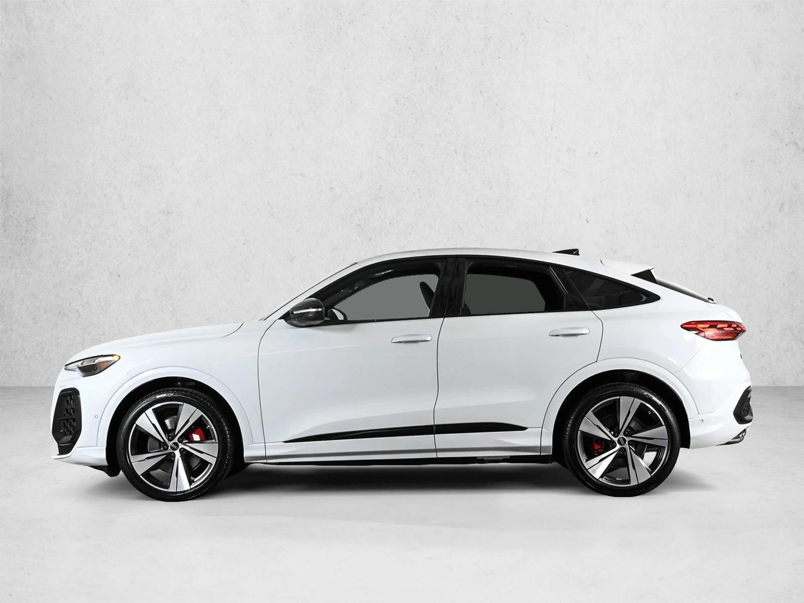 Thumbnail: 2026 Audi SQ5 - 2