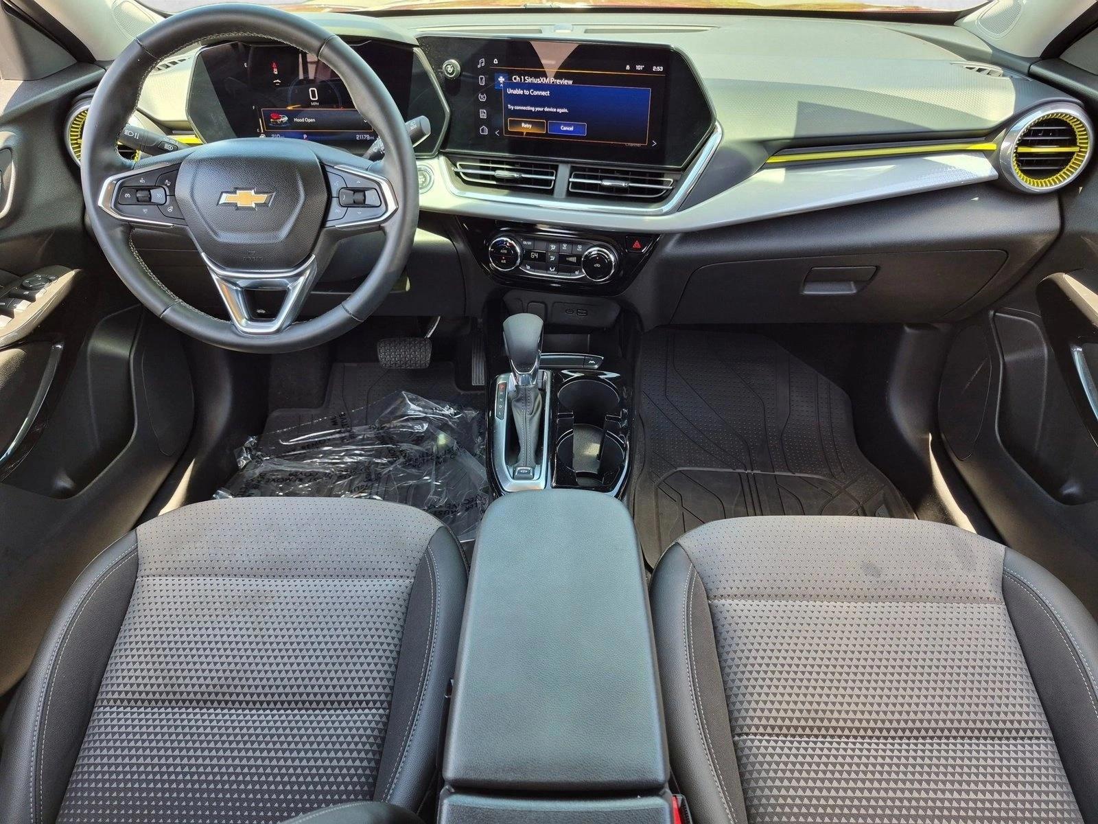 Thumbnail: 2024 Chevrolet Trax - 3