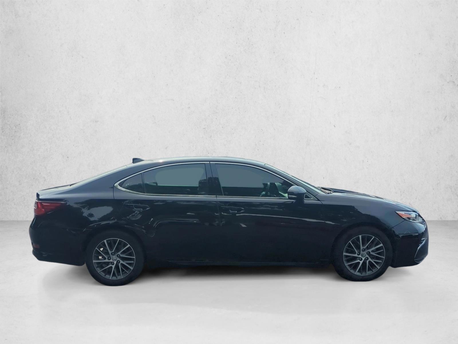 2017 Lexus ES