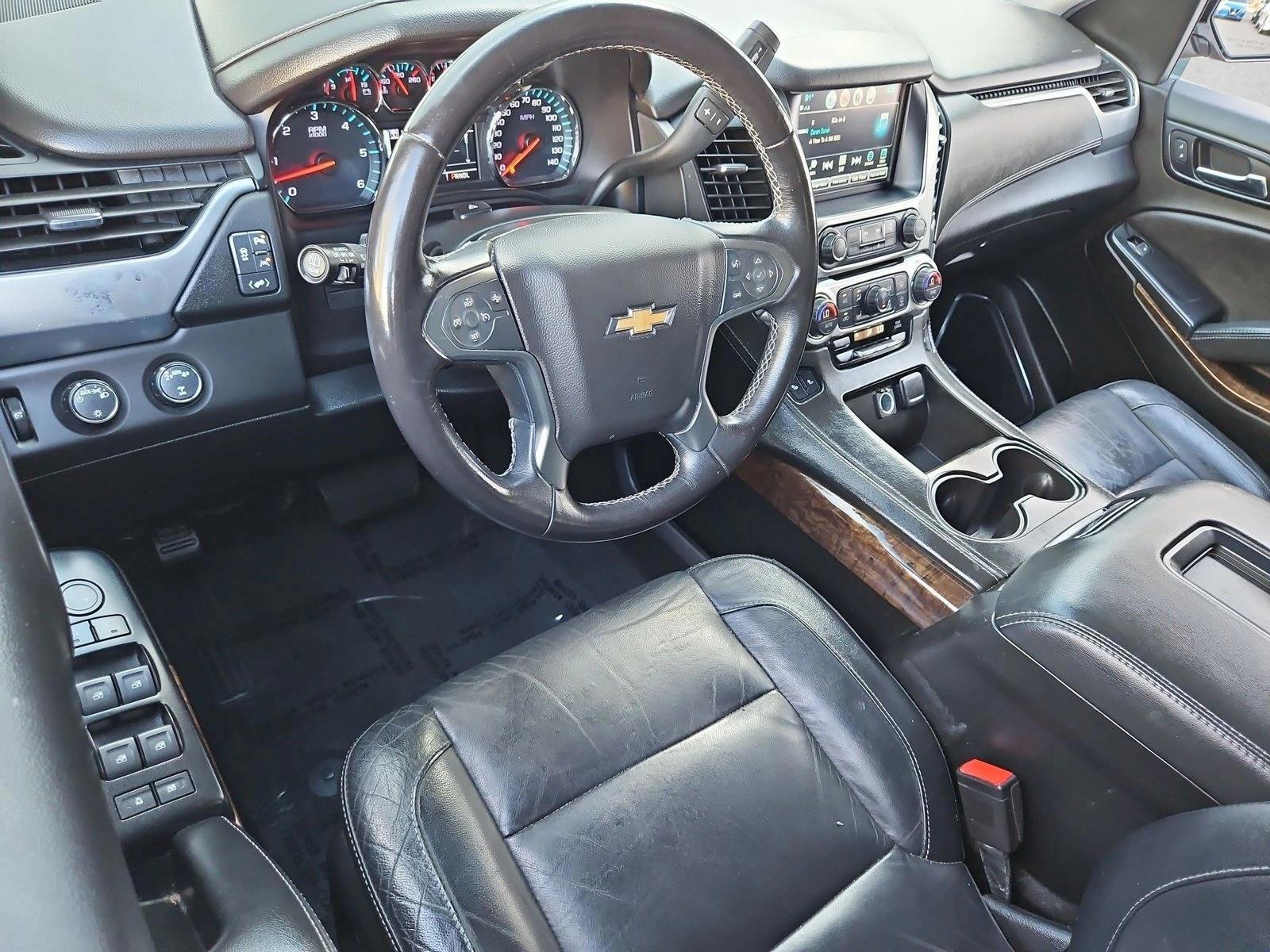 Thumbnail: 2020 Chevrolet Suburban - 3