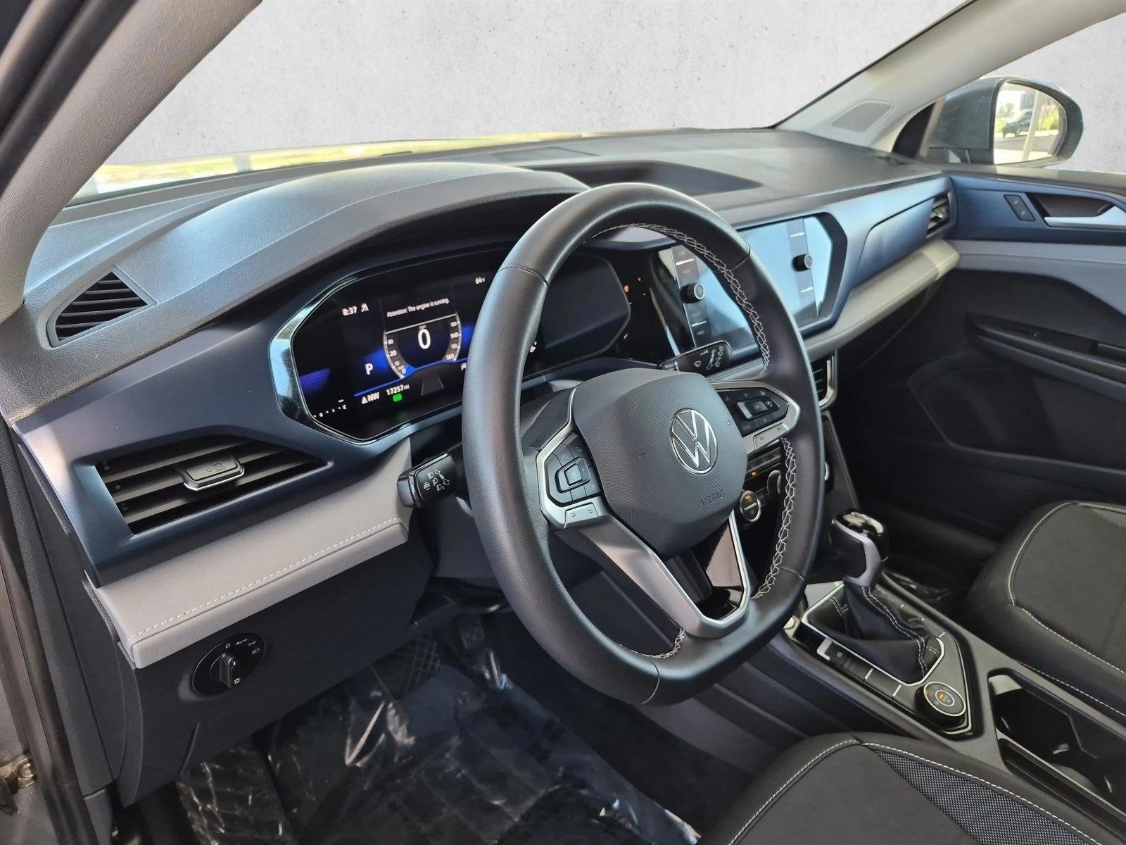 2024 Volkswagen Taos SE - Photo 10