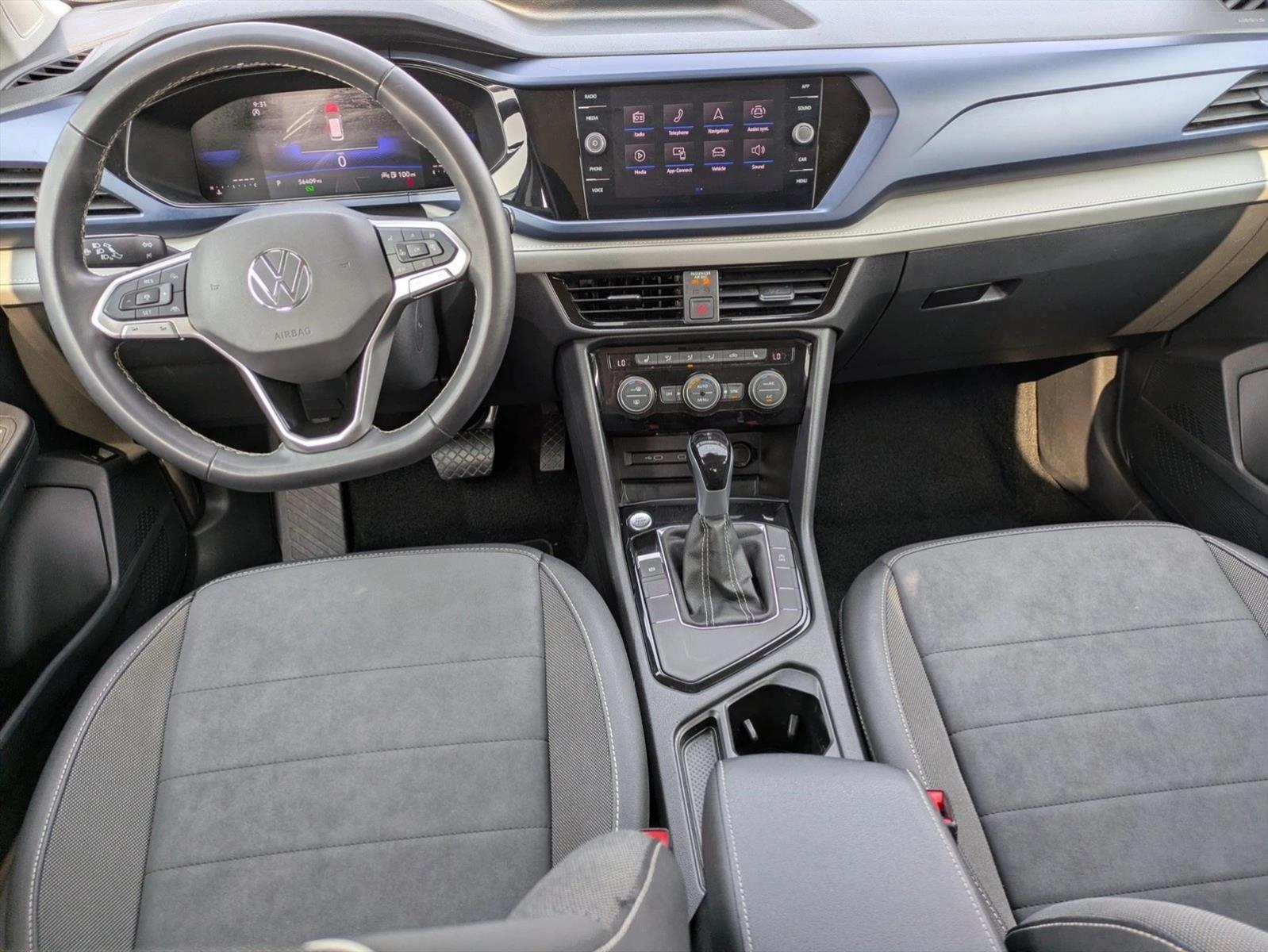 Thumbnail: 2024 Volkswagen Taos - 3