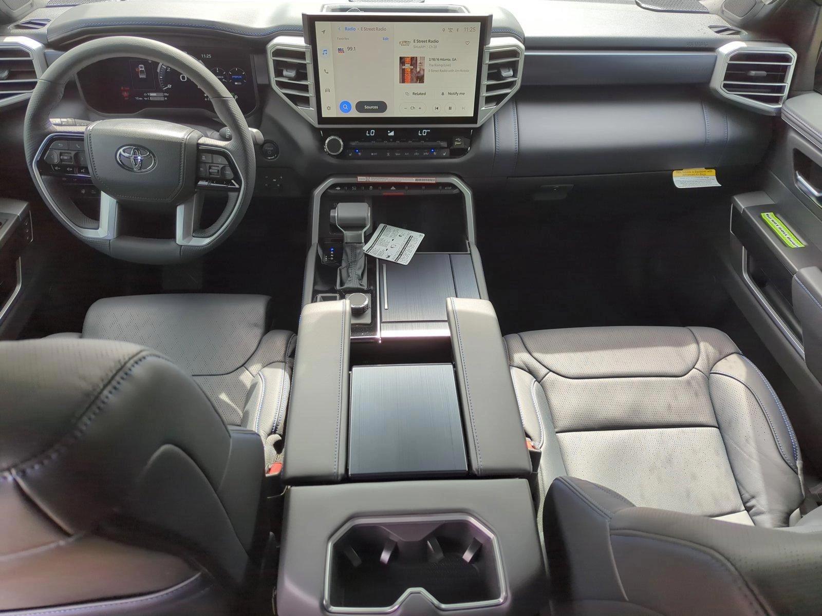 2025 Toyota Tundra Platinum - Photo 15