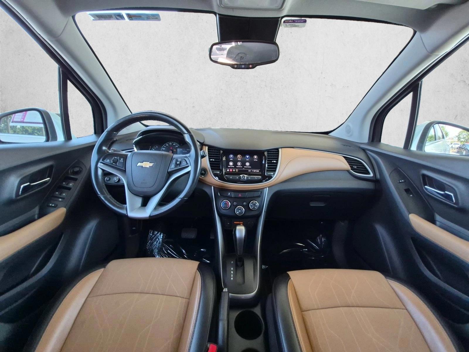 Thumbnail: 2020 Chevrolet Trax - 3