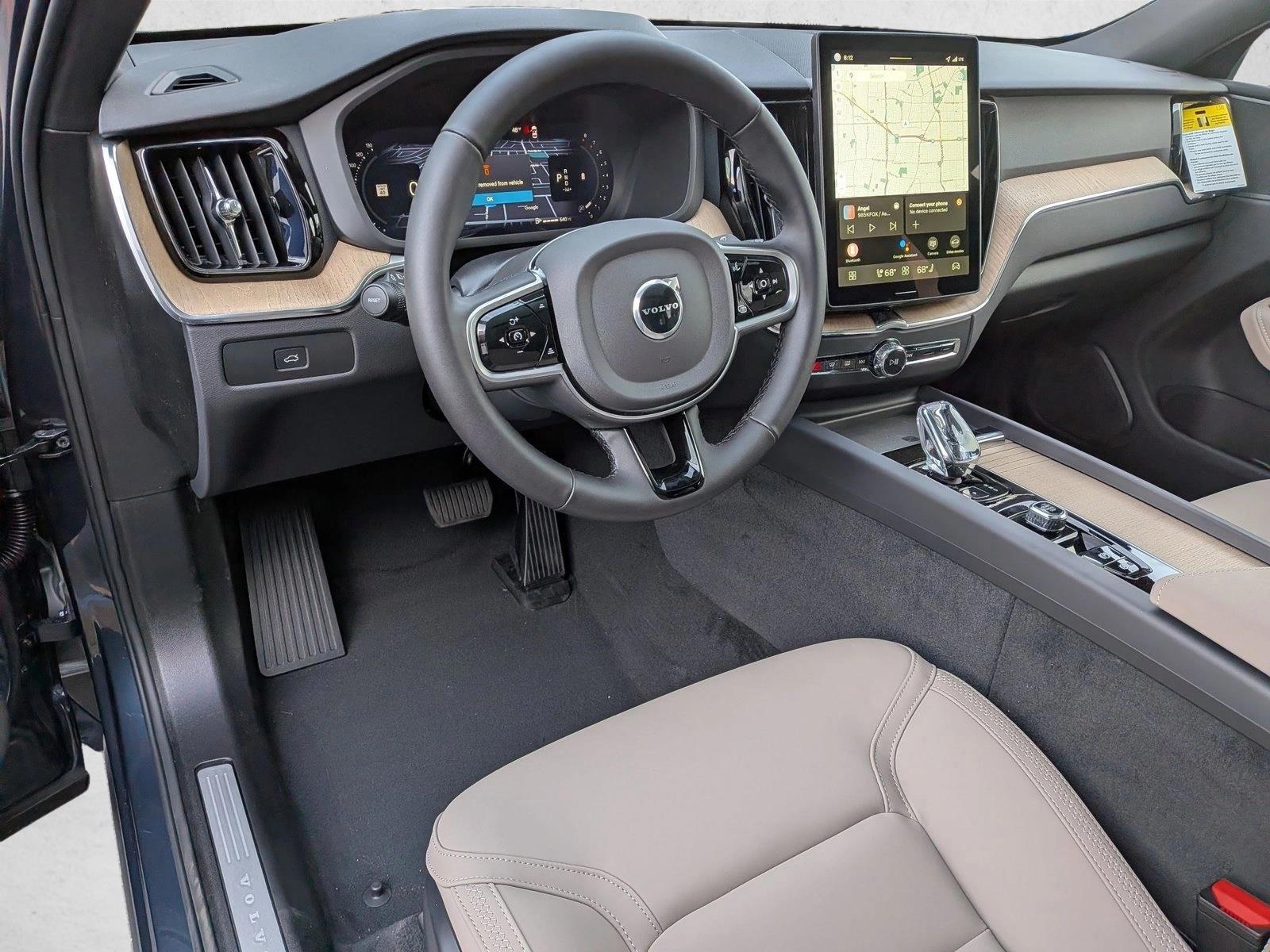 Thumbnail: 2026 Volvo XC60 - 3