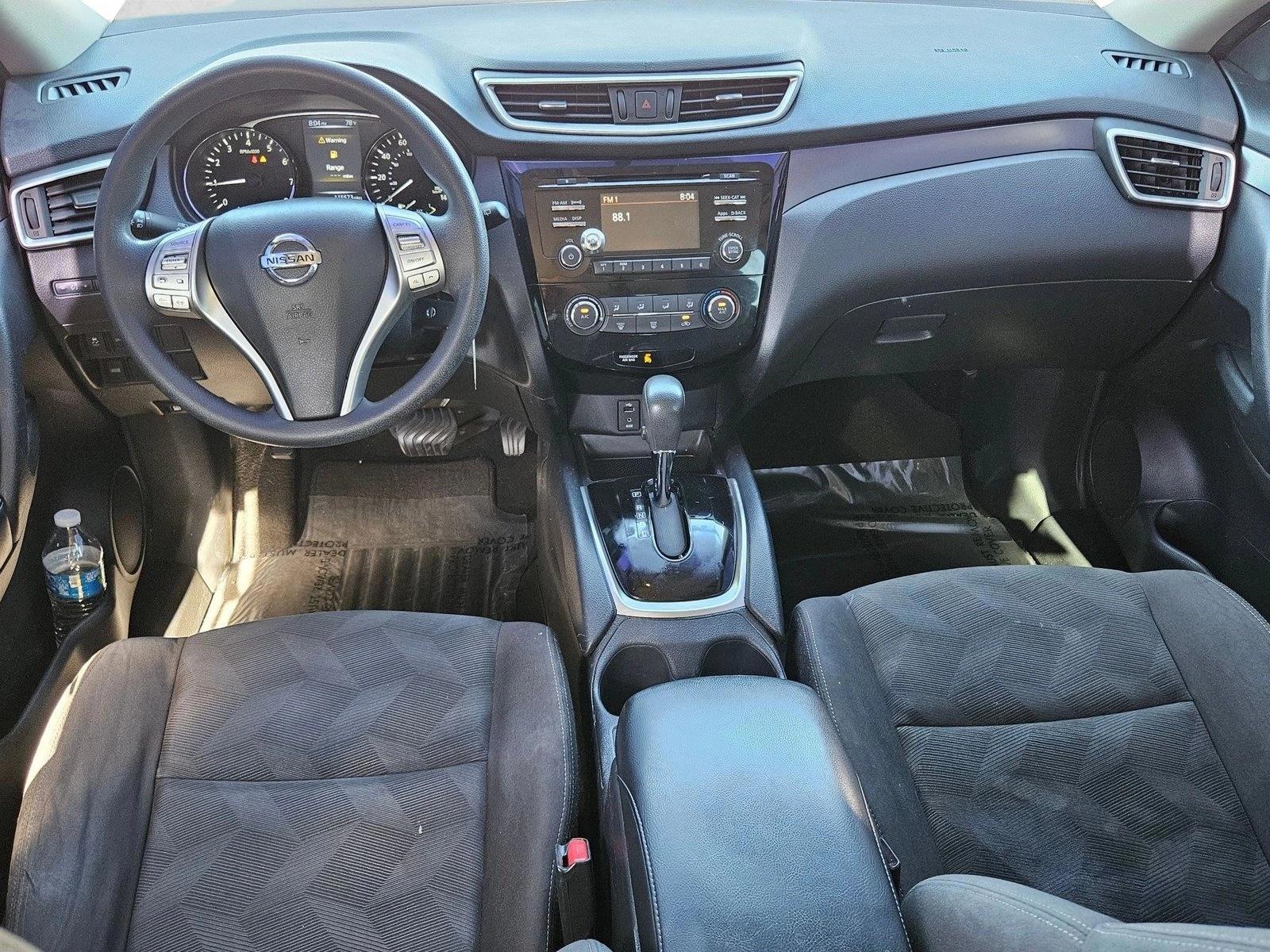 Thumbnail: 2016 Nissan Rogue - 4