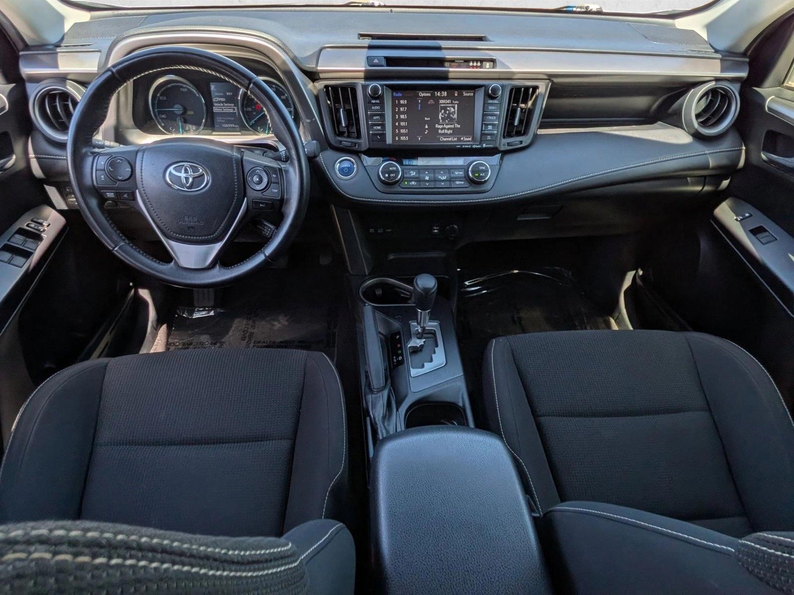 Thumbnail: 2017 Toyota RAV4 - 3