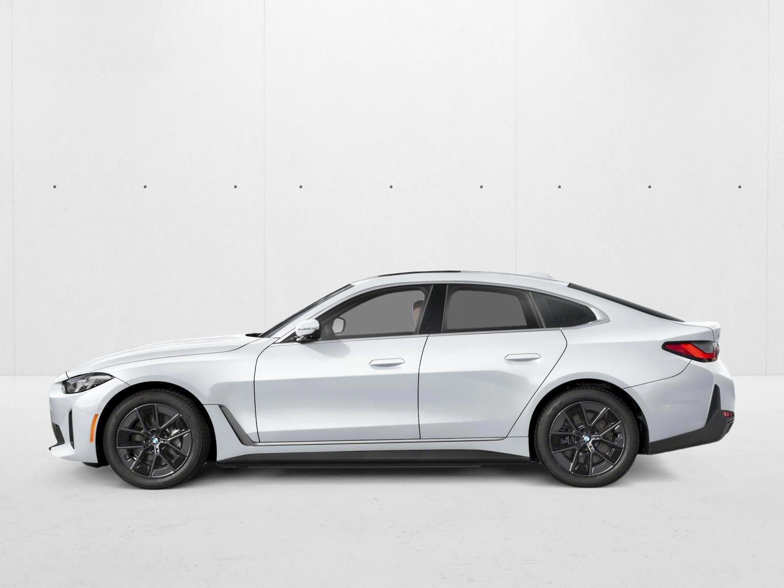 Thumbnail: 2026 BMW i4 - 2