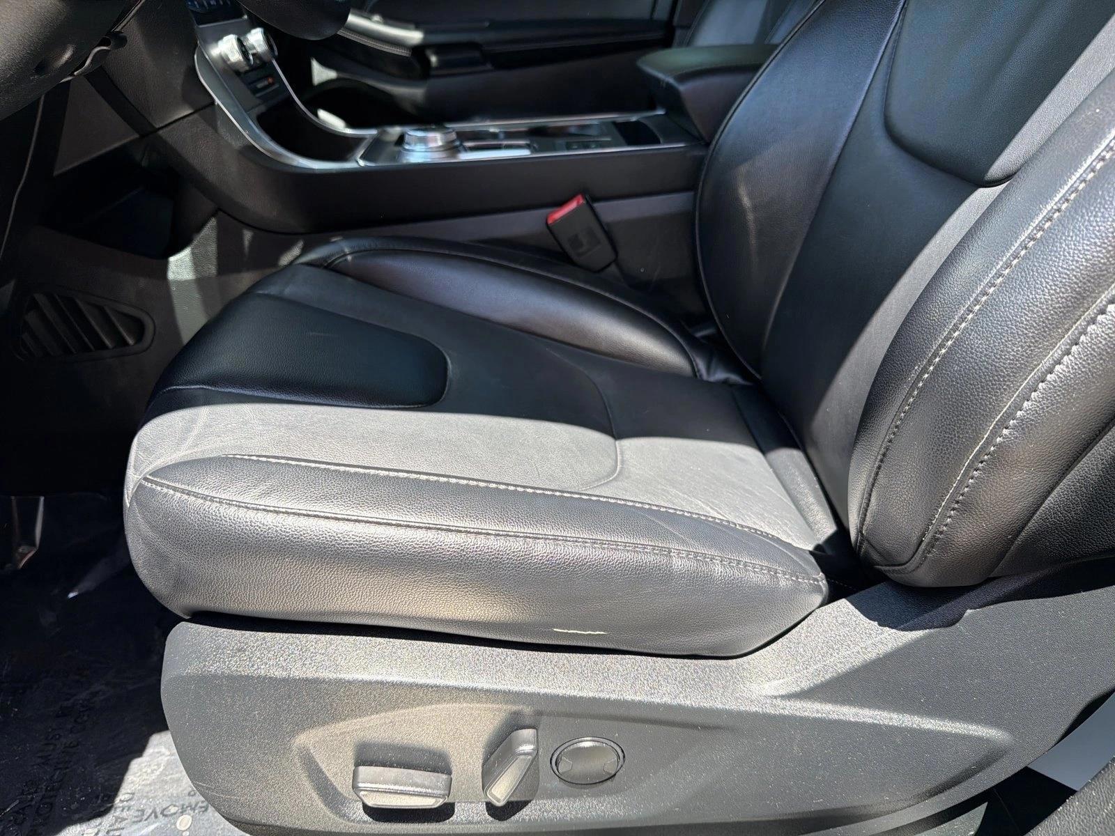 Thumbnail: 2022 Ford Edge - 4