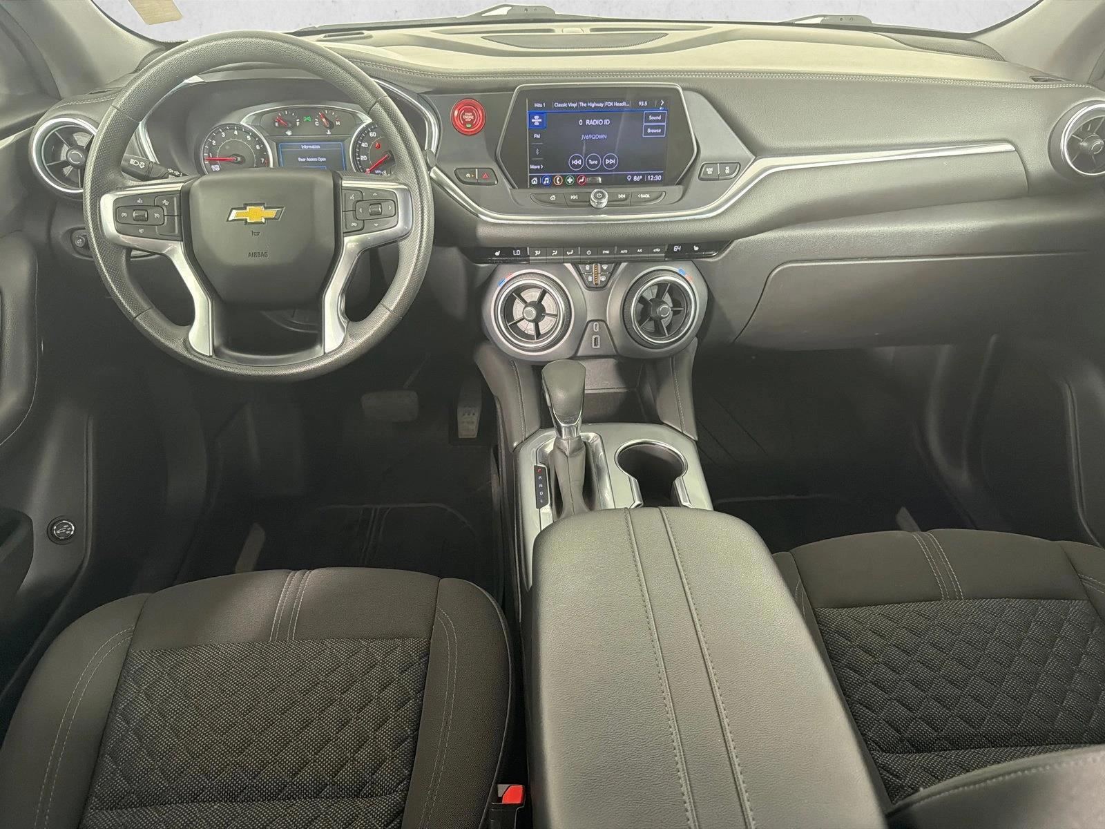 Thumbnail: 2021 Chevrolet Blazer - 3