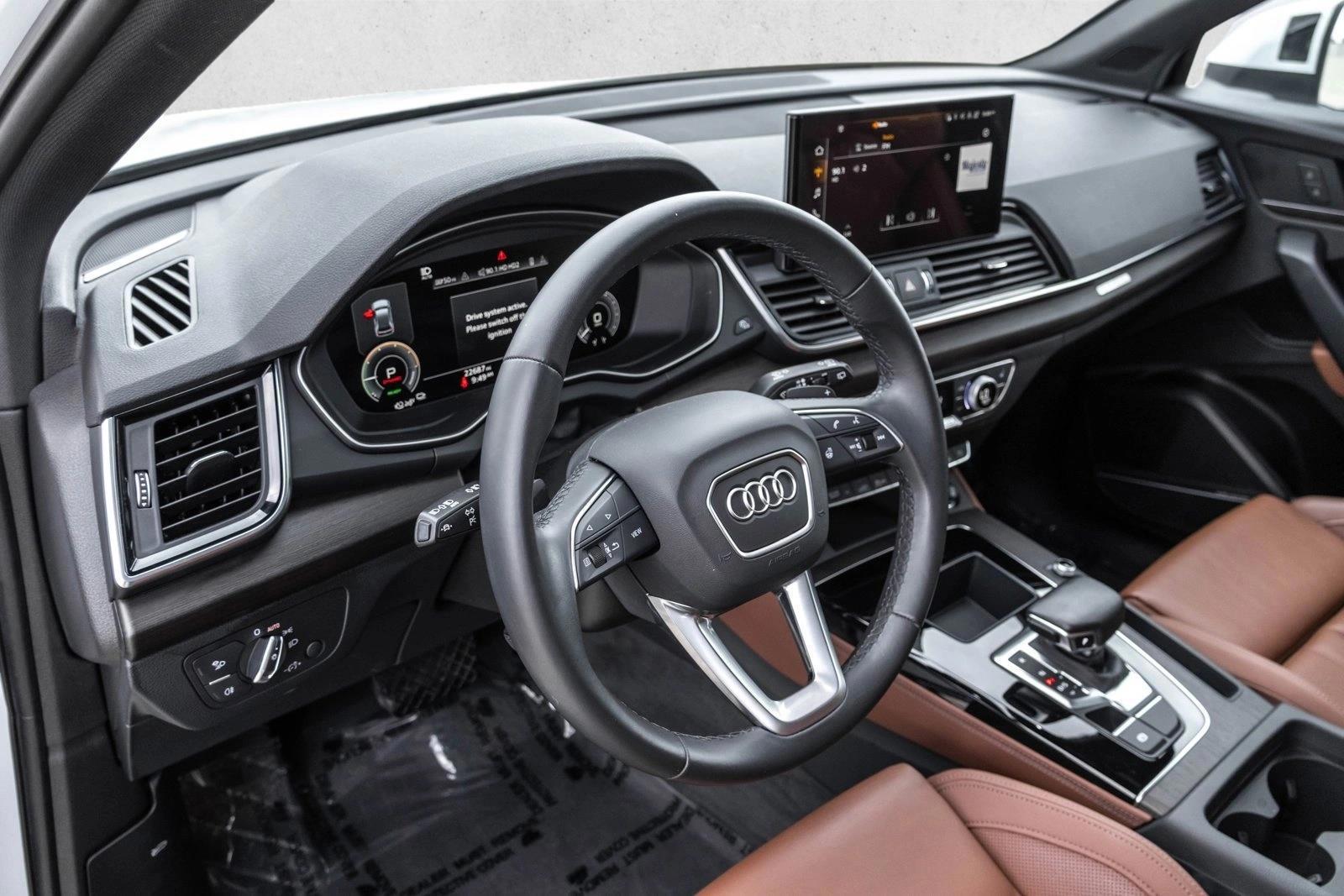 Thumbnail: 2023 Audi Q5 - 3