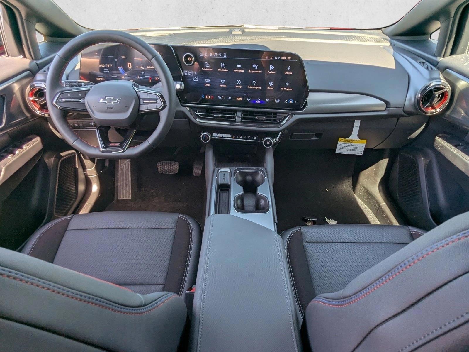 Thumbnail: 2026 Chevrolet Equinox - 3