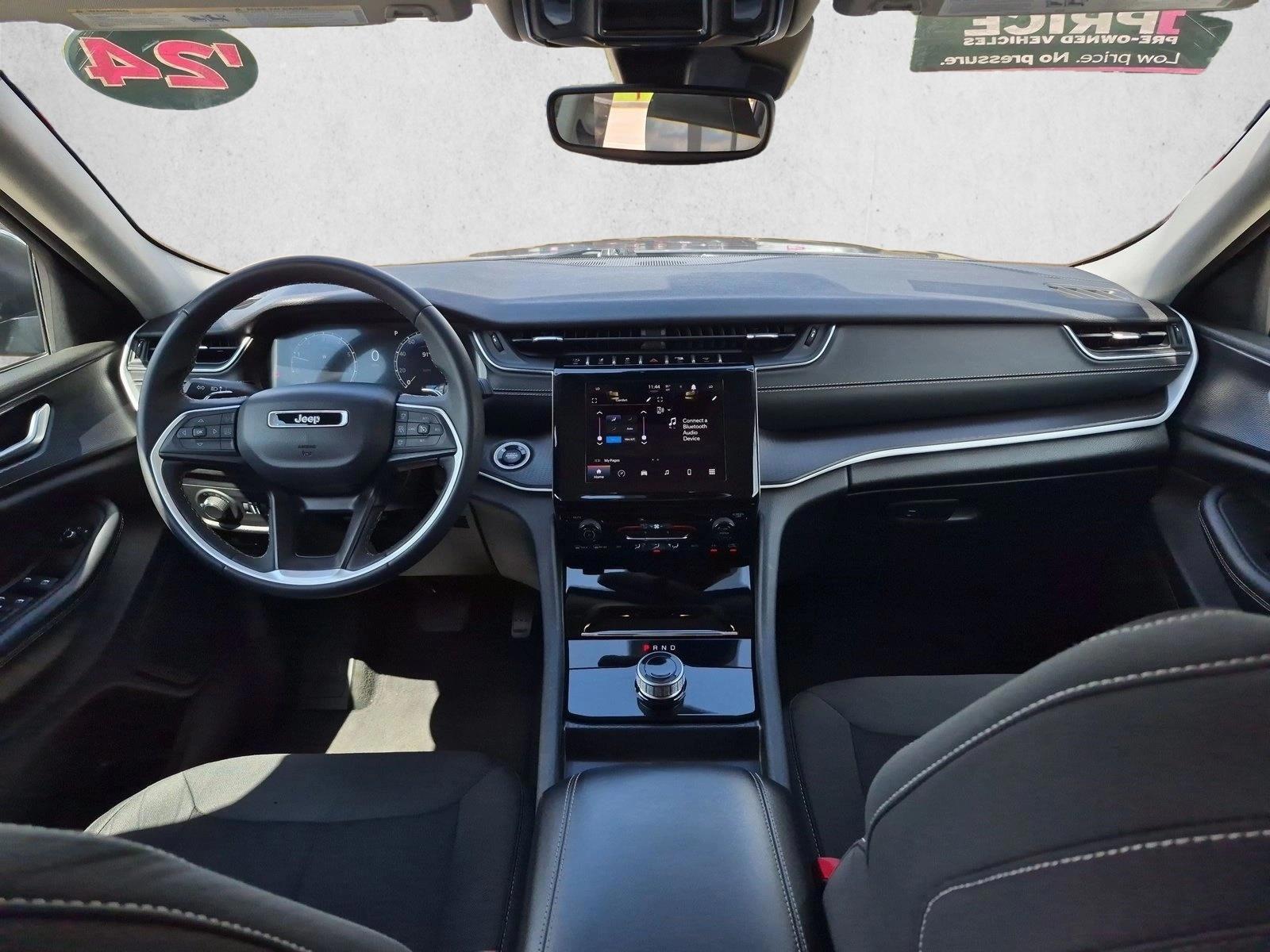 Thumbnail: 2024 Jeep Grand Cherokee - 3
