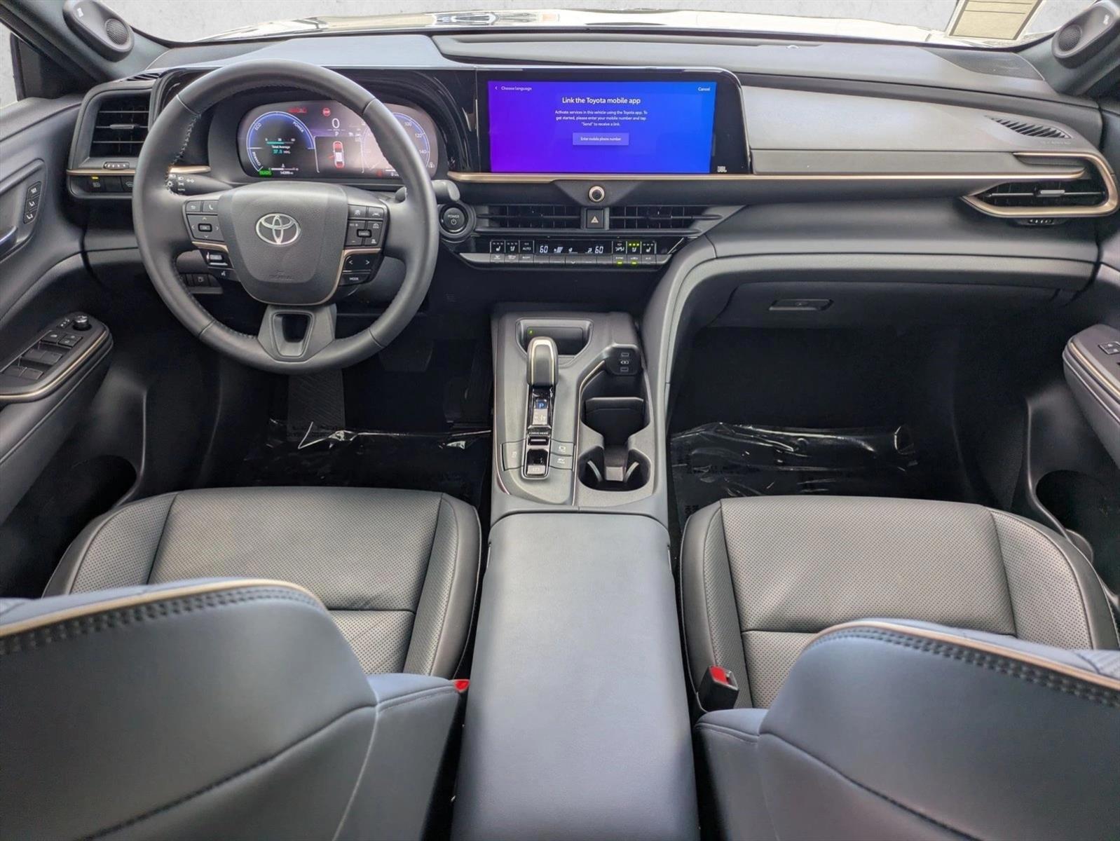 Thumbnail: 2023 Toyota Crown - 4