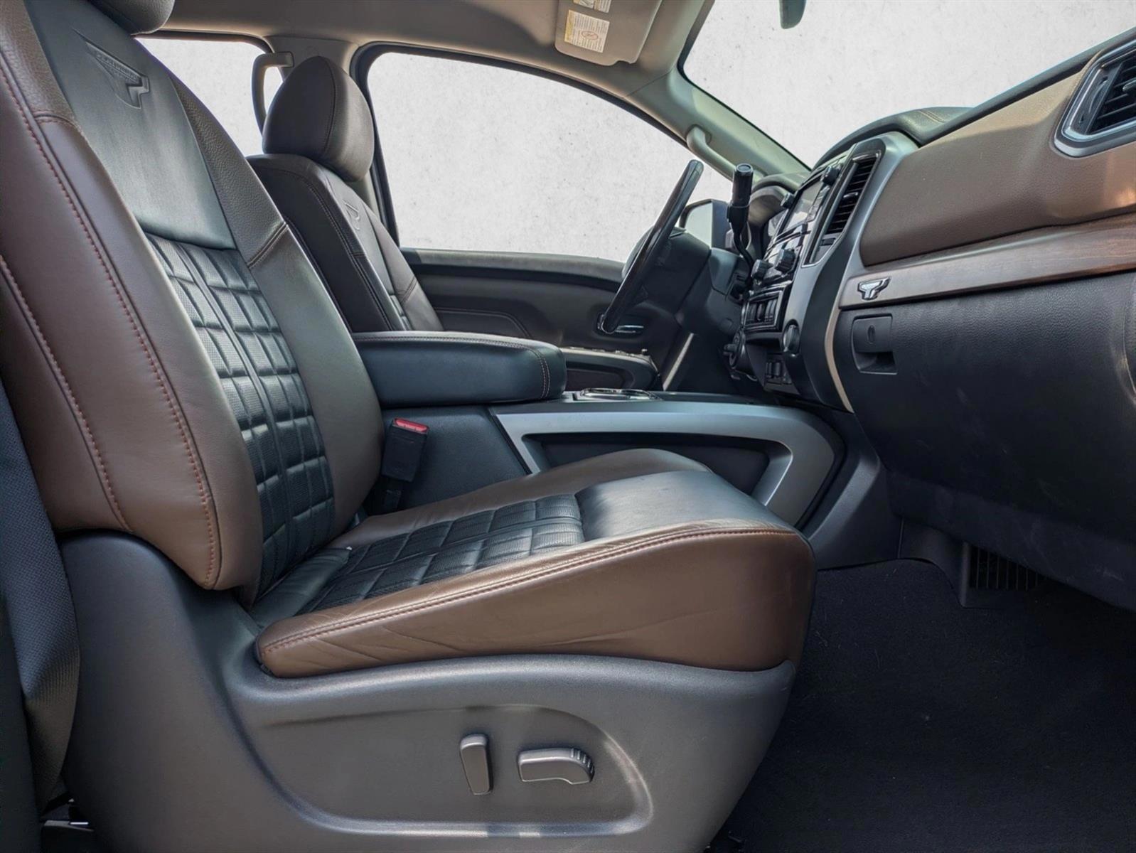 Thumbnail: 2017 Nissan Titan - 4