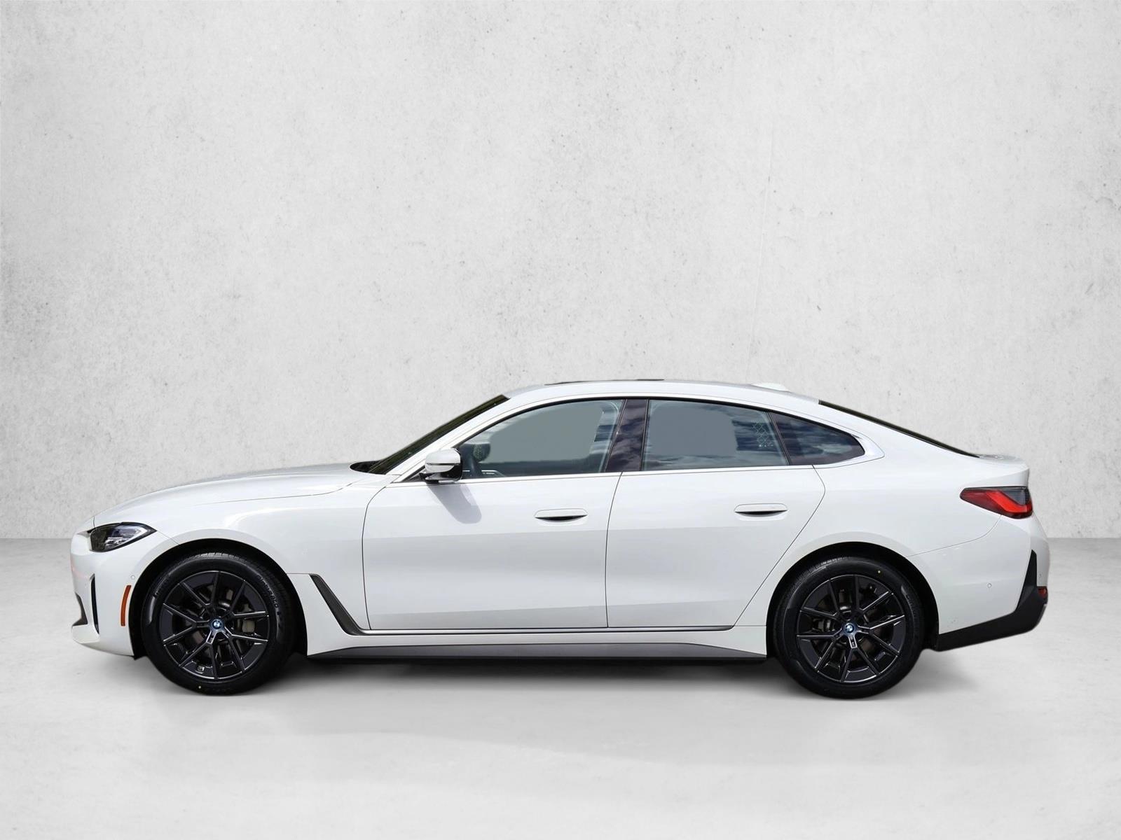 Thumbnail: 2023 BMW i4 - 2