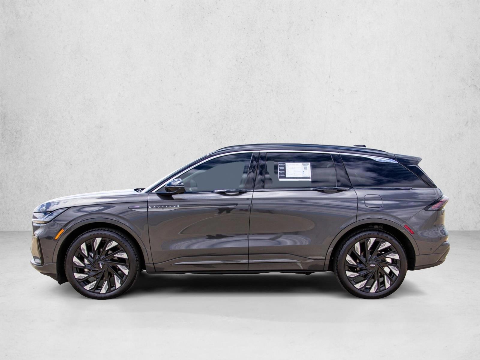Thumbnail: 2024 Lincoln Nautilus - 2