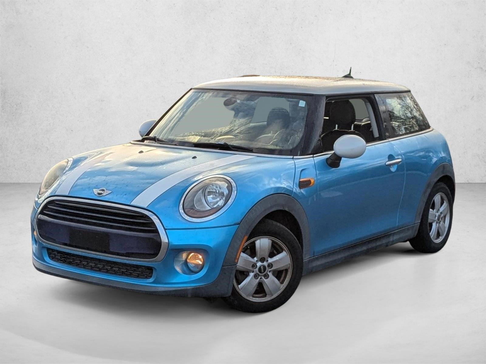 Thumbnail: 2017 MINI Cooper Hardtop - 1