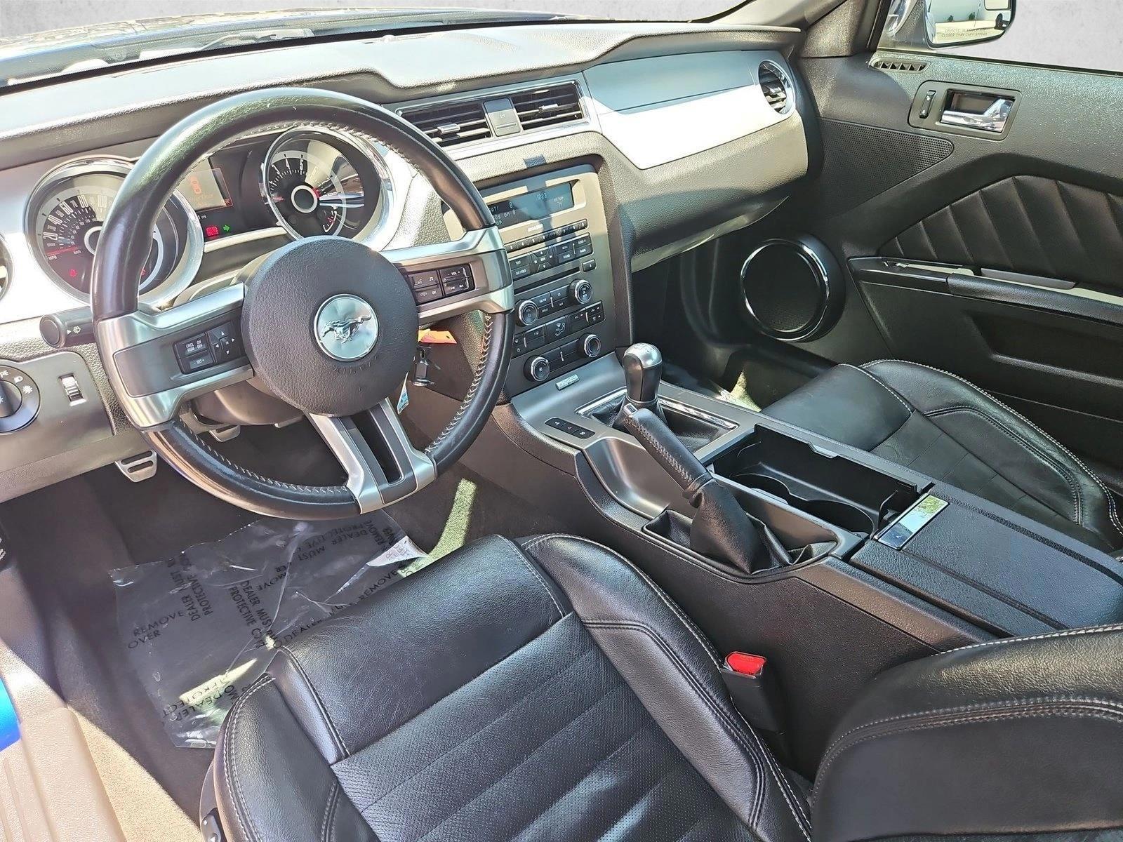 Thumbnail: 2013 Ford Mustang - 4