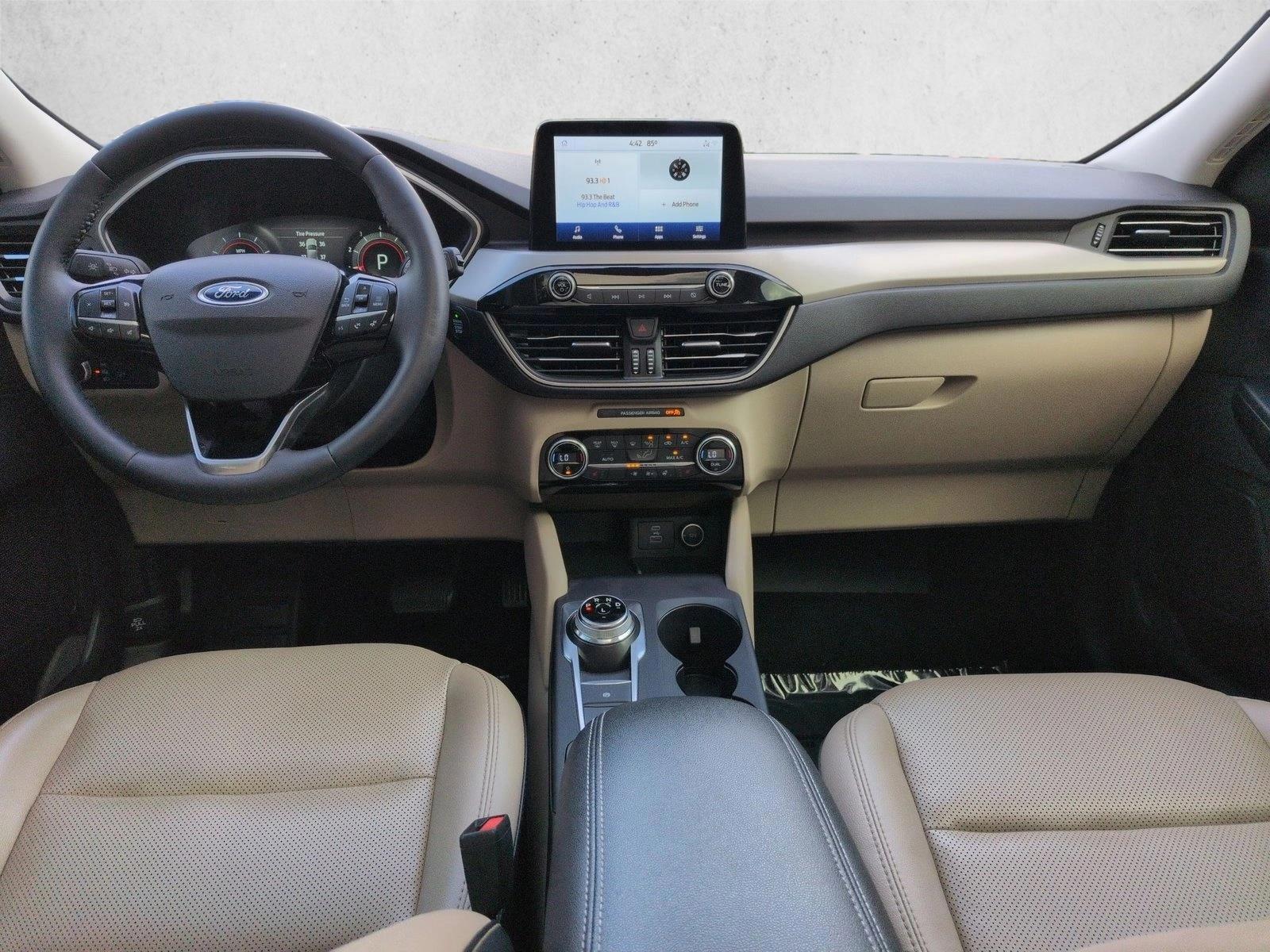 Thumbnail: 2021 Ford Escape - 3