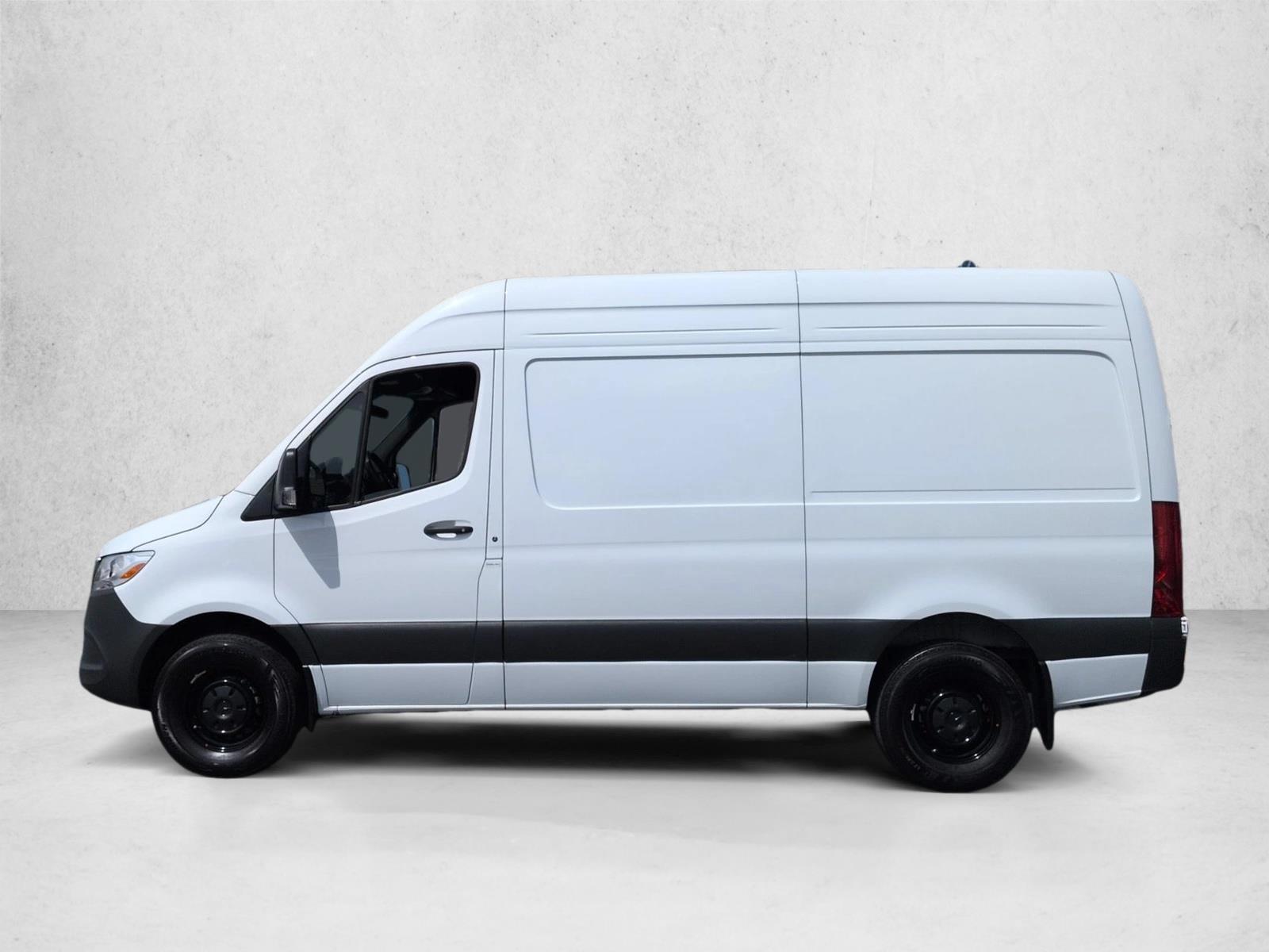 Thumbnail: 2025 Mercedes-Benz Sprinter - 2