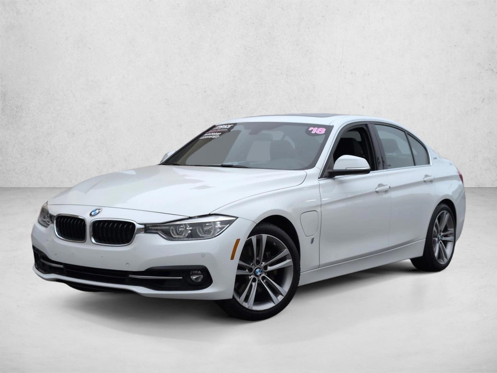 Thumbnail: 2018 BMW 3 Series - 1