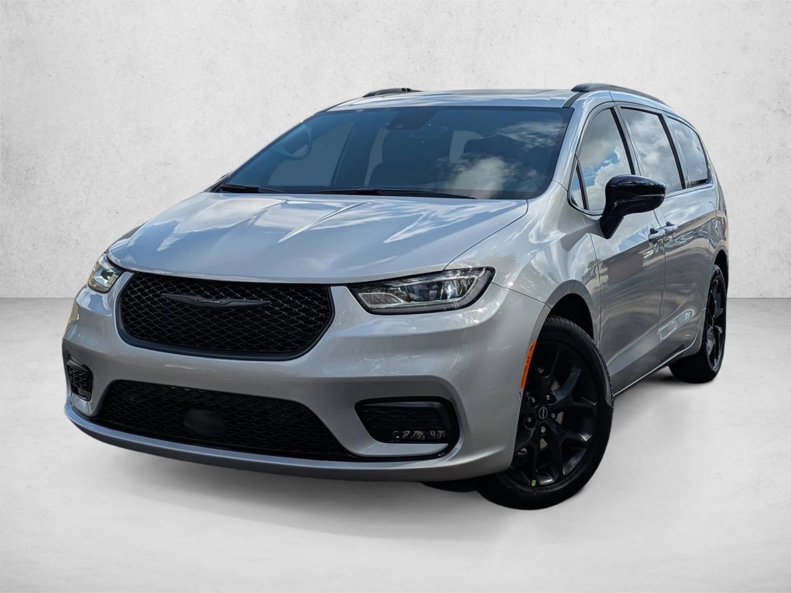 Thumbnail: 2026 Chrysler Pacifica - 1