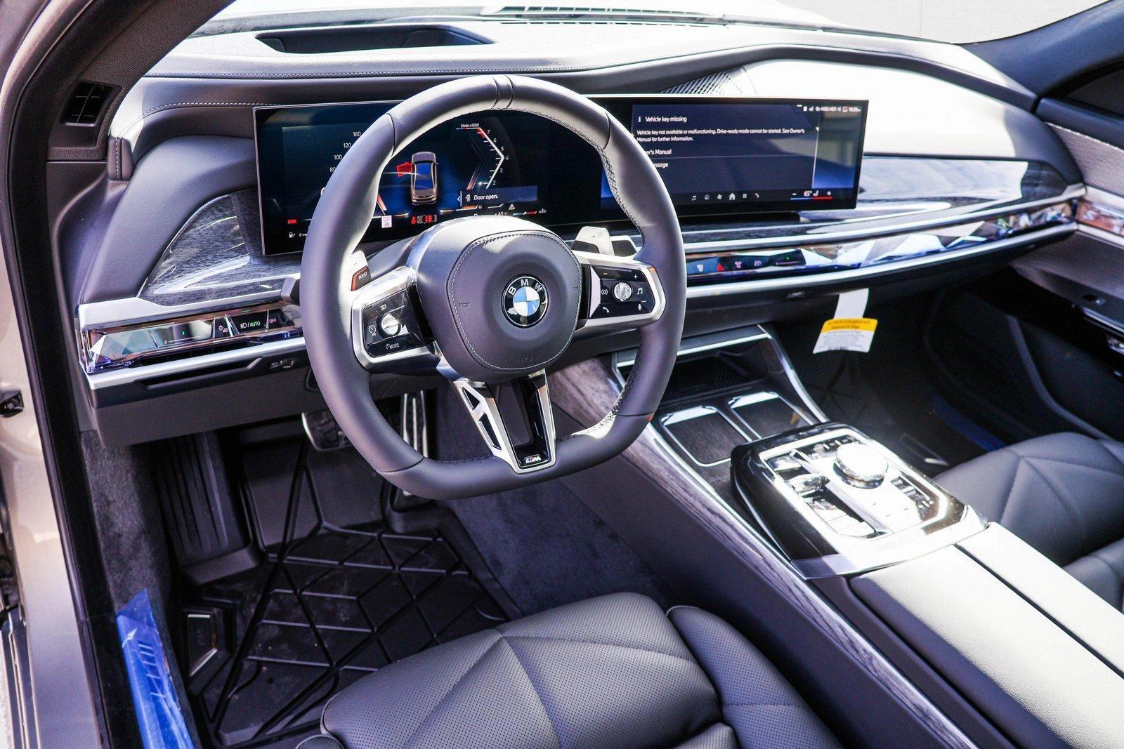 Thumbnail: 2025 BMW 7 Series - 3