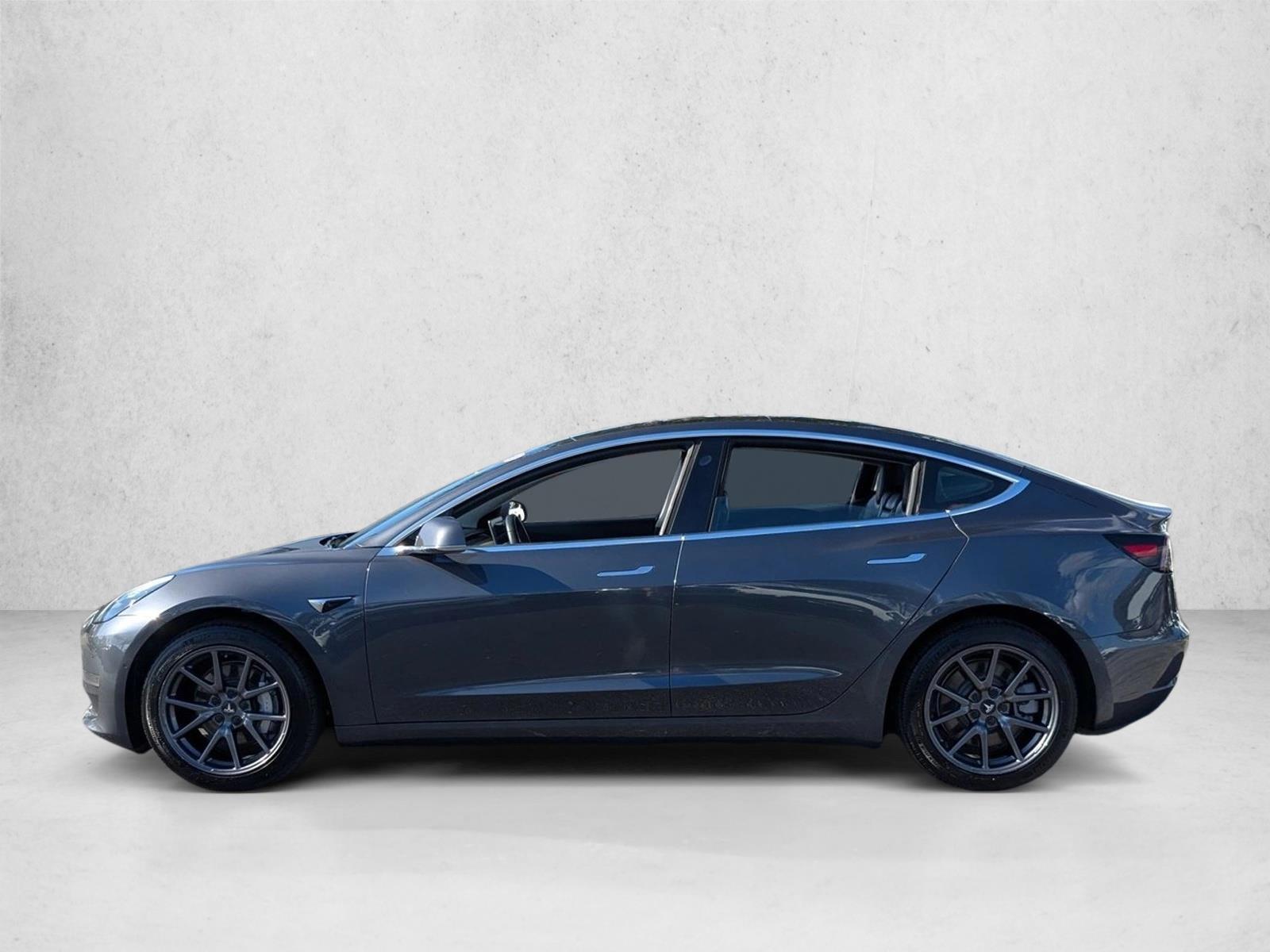 Thumbnail: 2019 Tesla Model 3 - 2