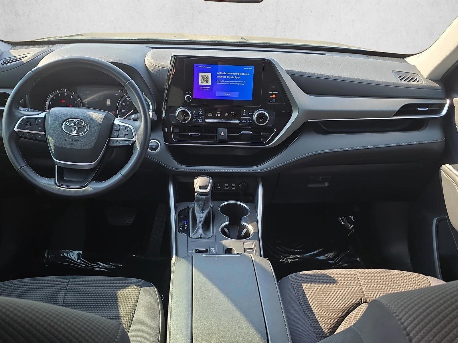 Thumbnail: 2024 Toyota Highlander - 2