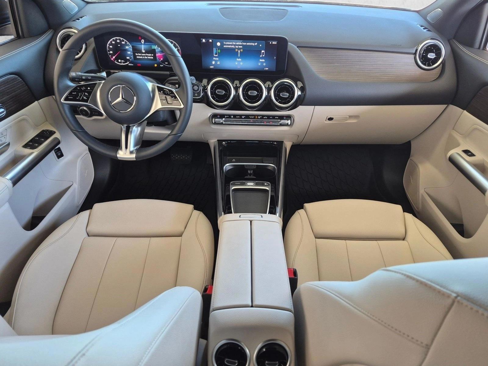 Thumbnail: 2026 Mercedes-Benz GLA - 3