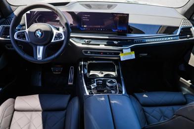 2027 BMW X7
