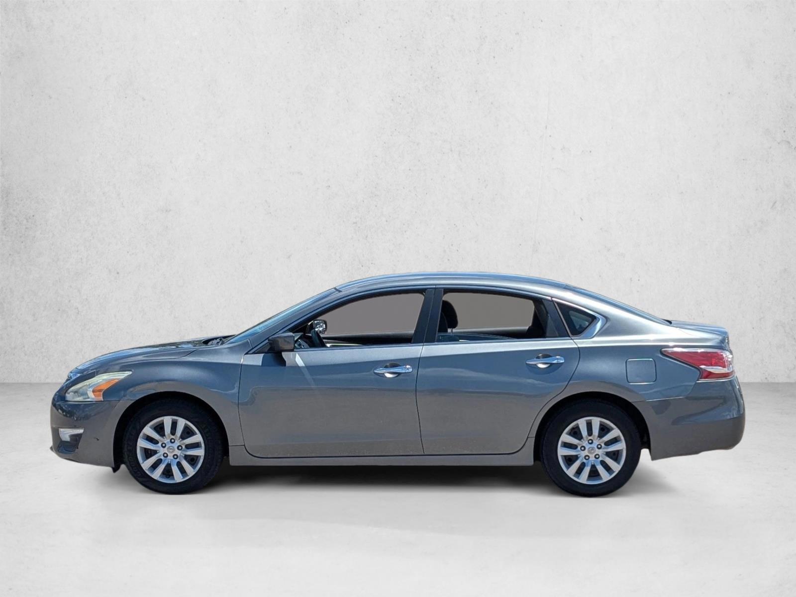 Thumbnail: 2015 Nissan Altima - 2