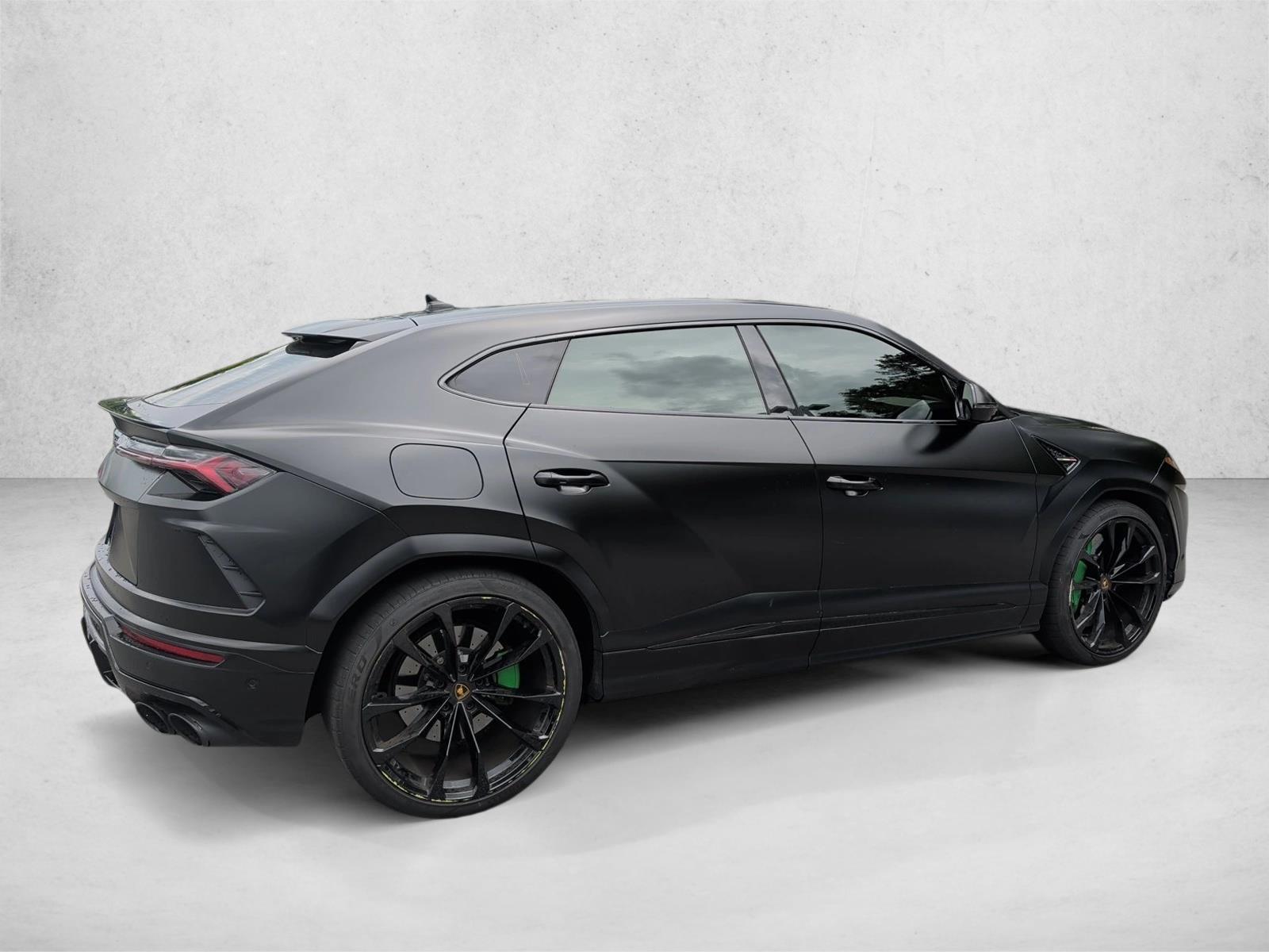 2022 Lamborghini Urus