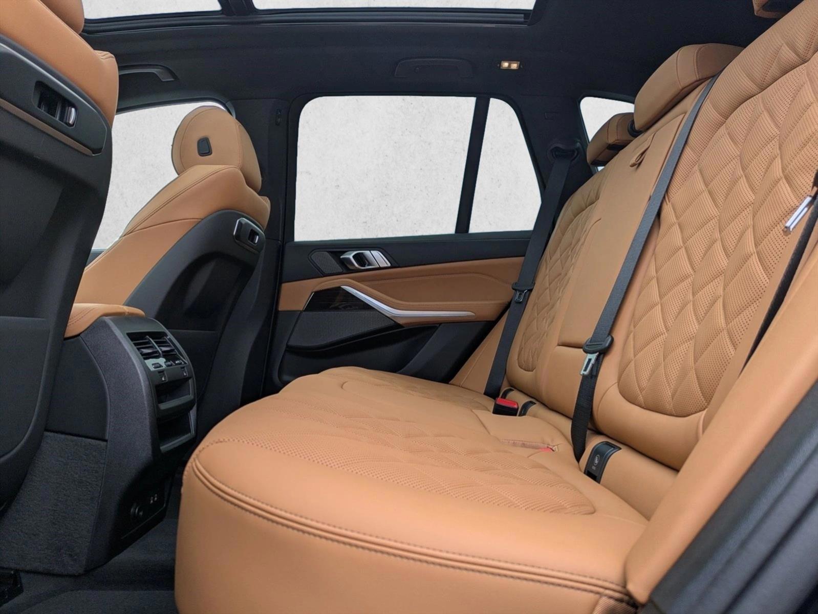 2026 BMW X5 50e - Photo 17