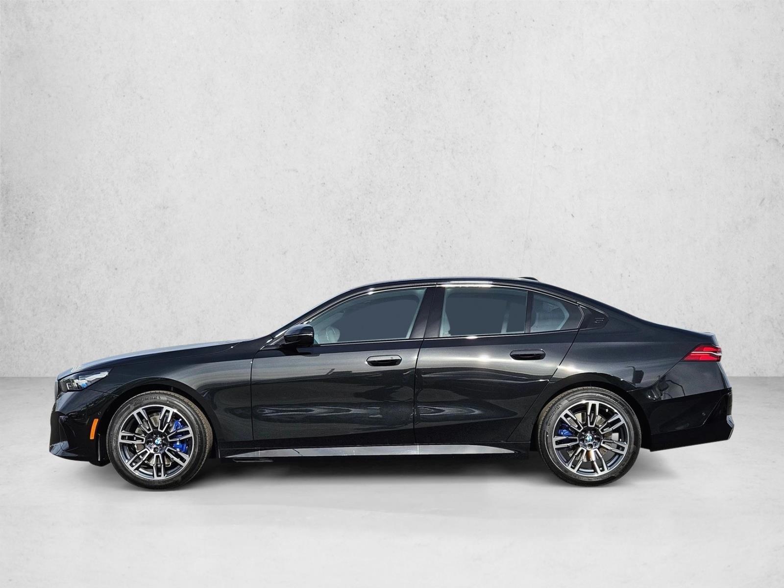 Thumbnail: 2026 BMW 5 Series - 2