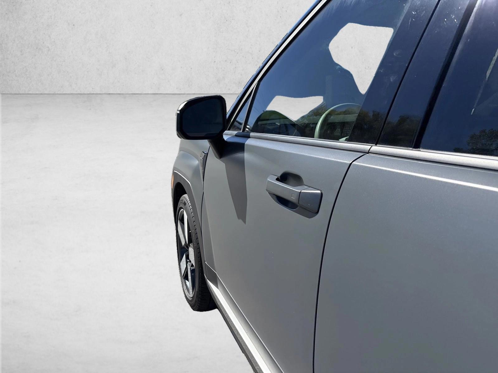 2025 Hyundai Santa Fe Limited - Photo 30