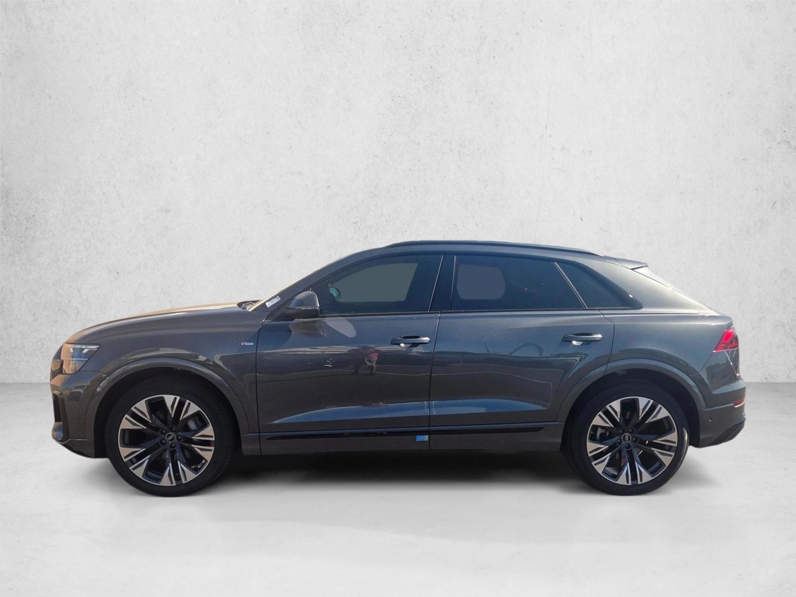 Thumbnail: 2026 Audi Q8 - 2